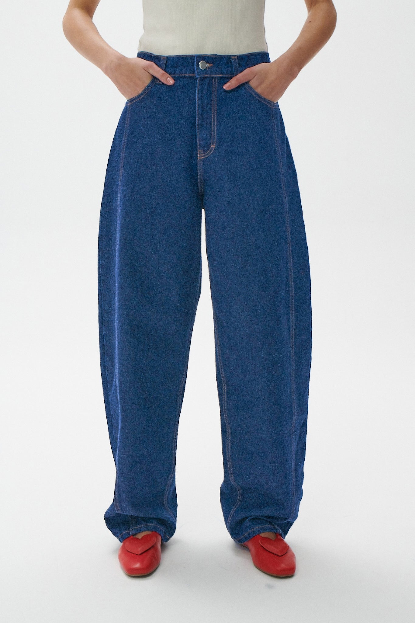 JEANSY ELARA BARREL STANDARD CIEMNY NIEBIESKI