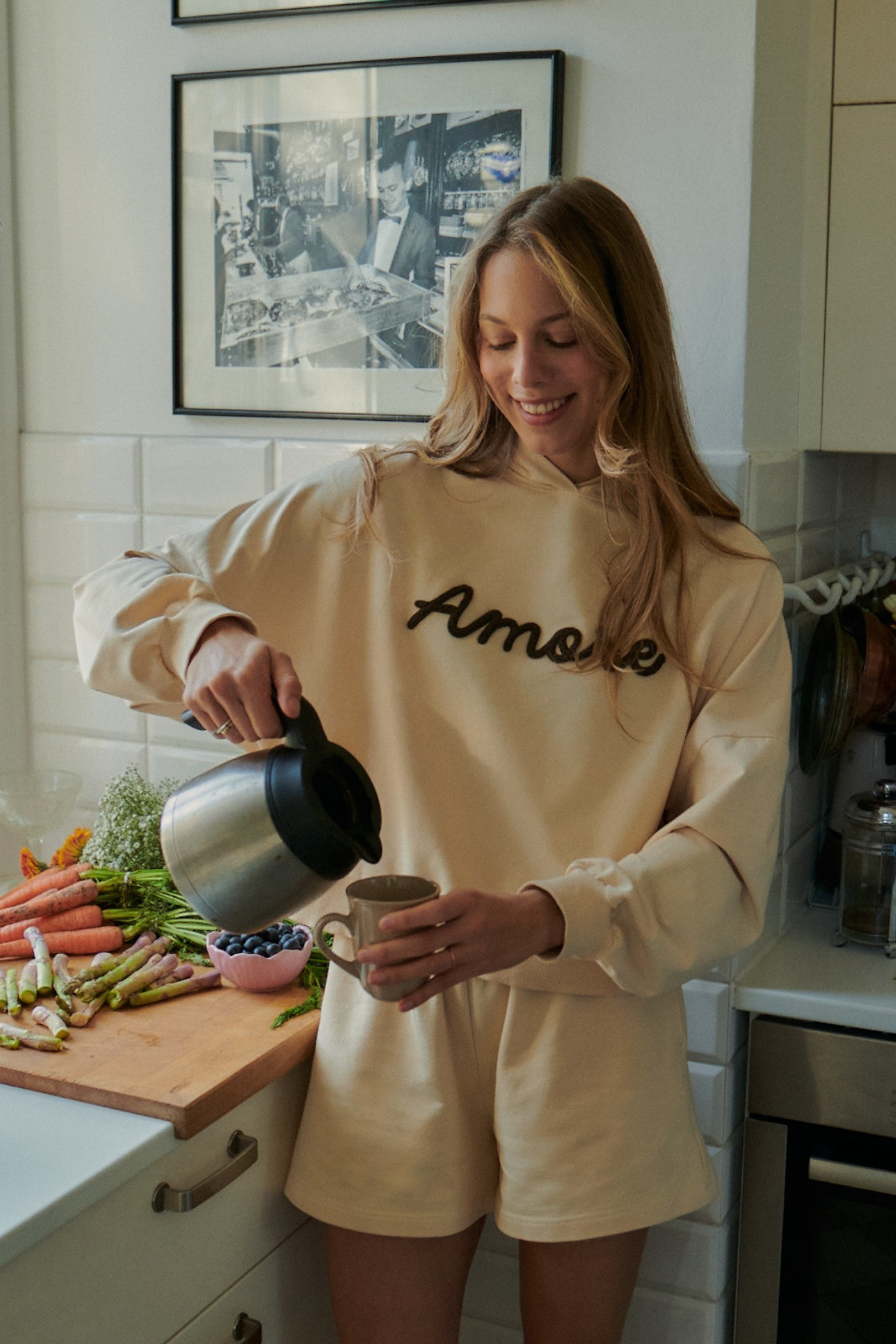 AMORE BISCUIT SWEATSHIRT