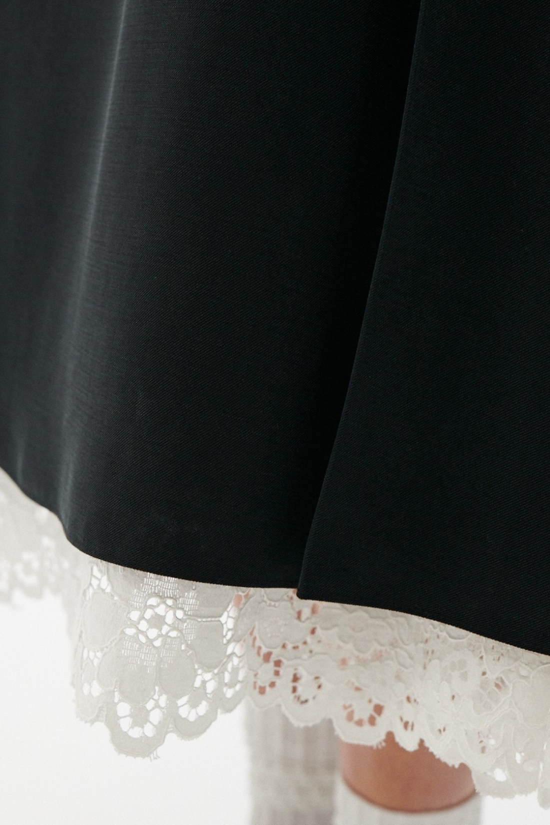 ALLURE BLACK SKIRT