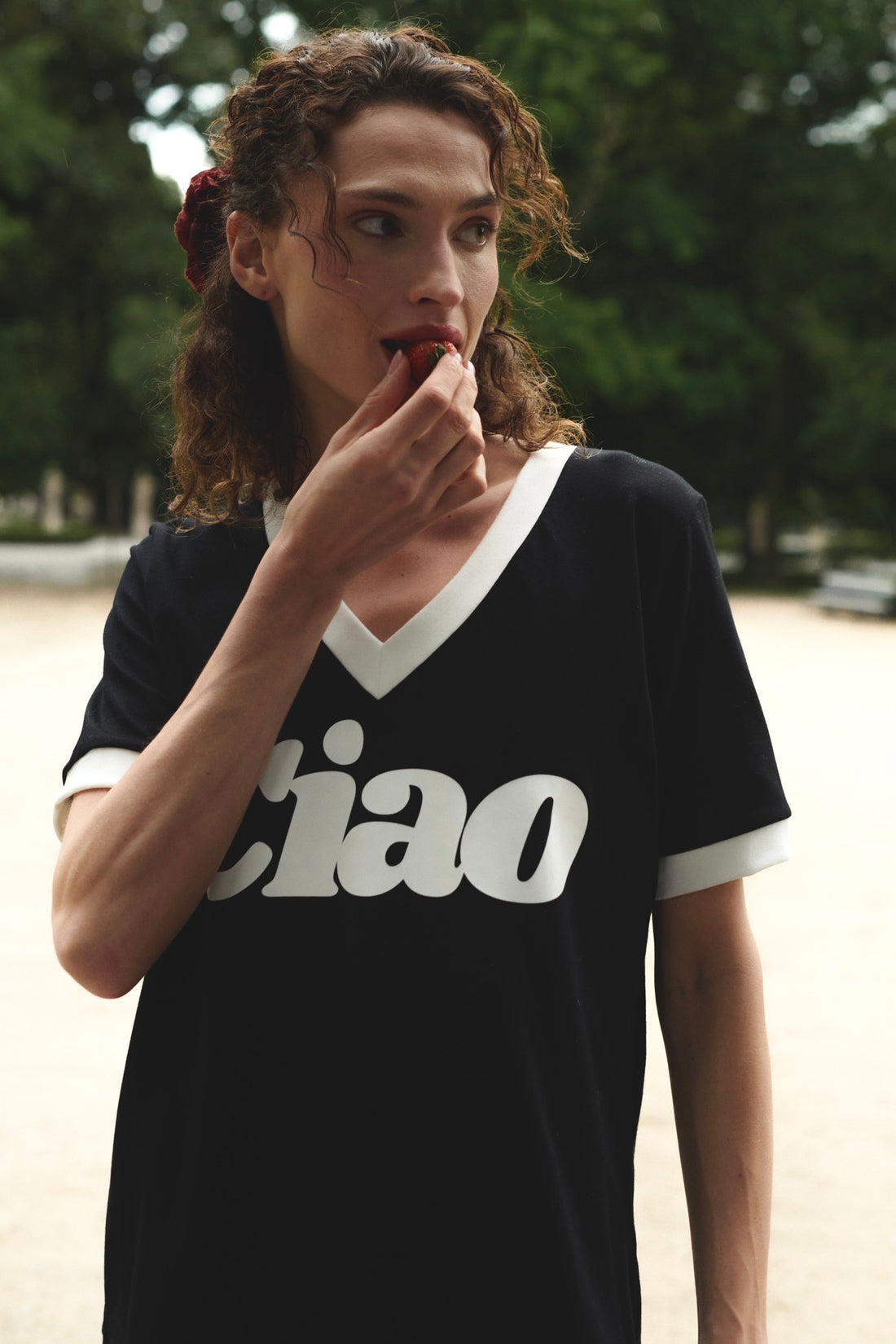 Ciao V-Neck T-Shirt Black