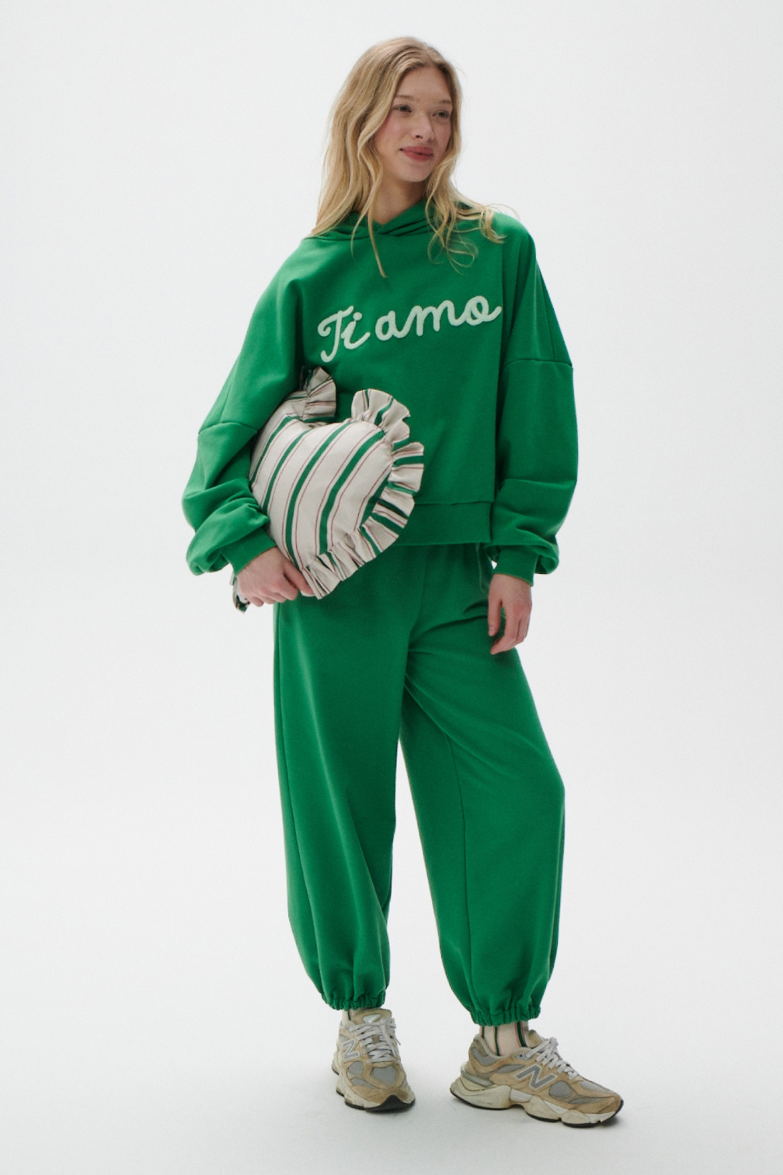 TI AMO GREEN SWEATSHIRT