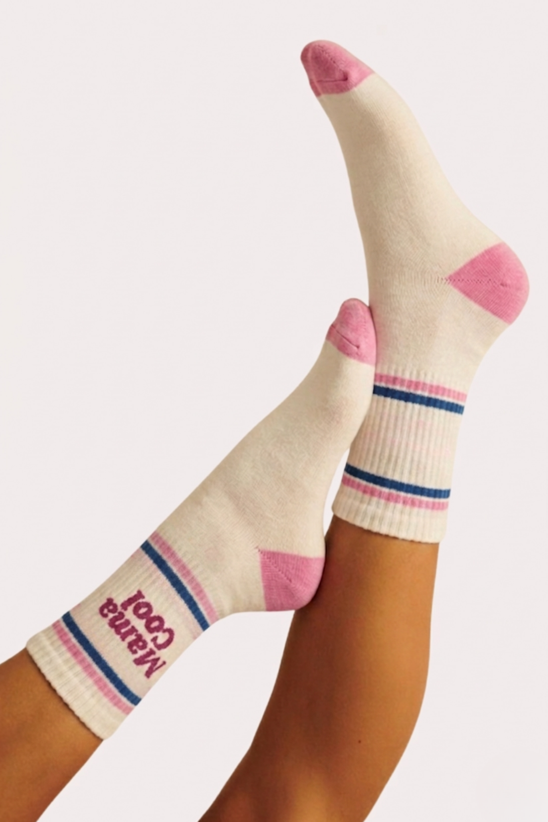 COOL WHITE SOCKS
