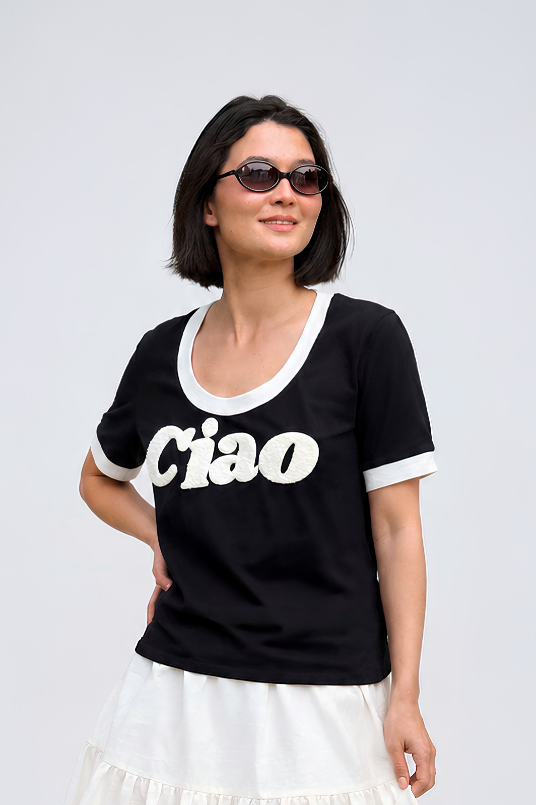 T-SHIRT CIAO BLACK GŁĘBOKI DEKOLT