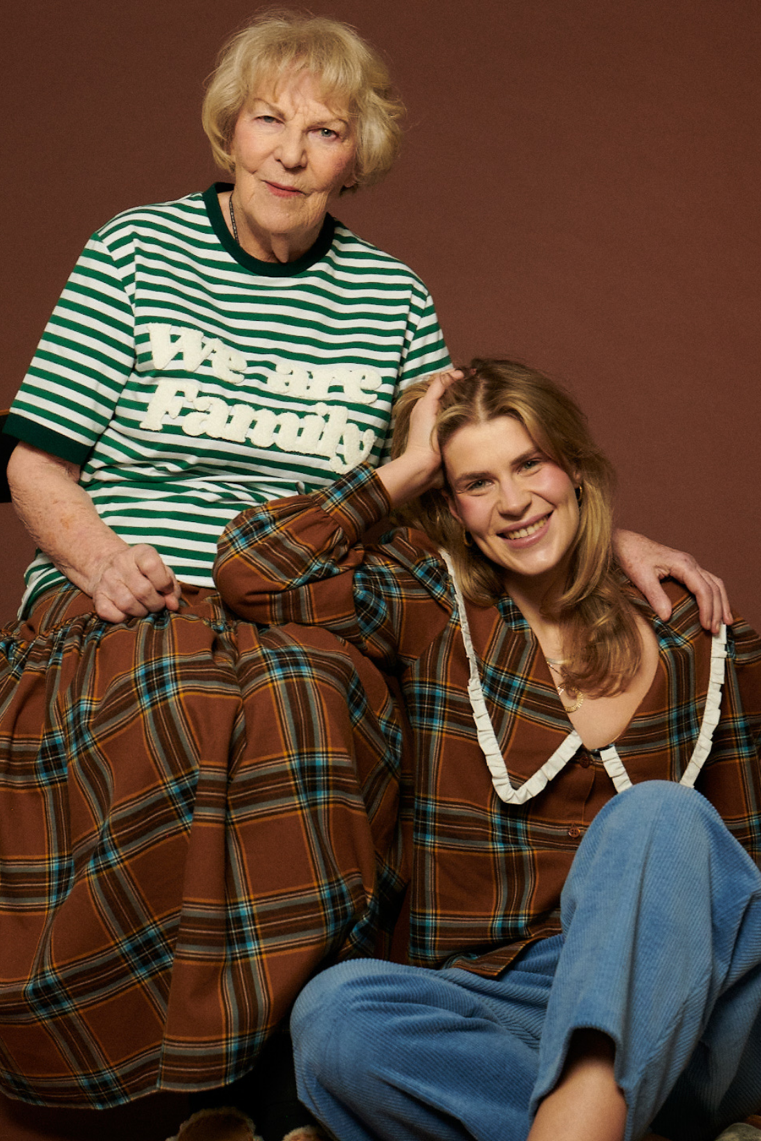 T-SHIRT WE ARE FAMILY STRIPED