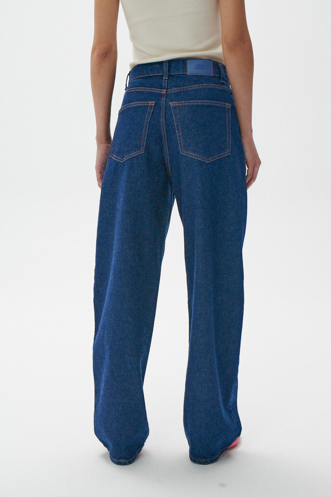ELARA BARREL TALL JEANS DARK BLUE