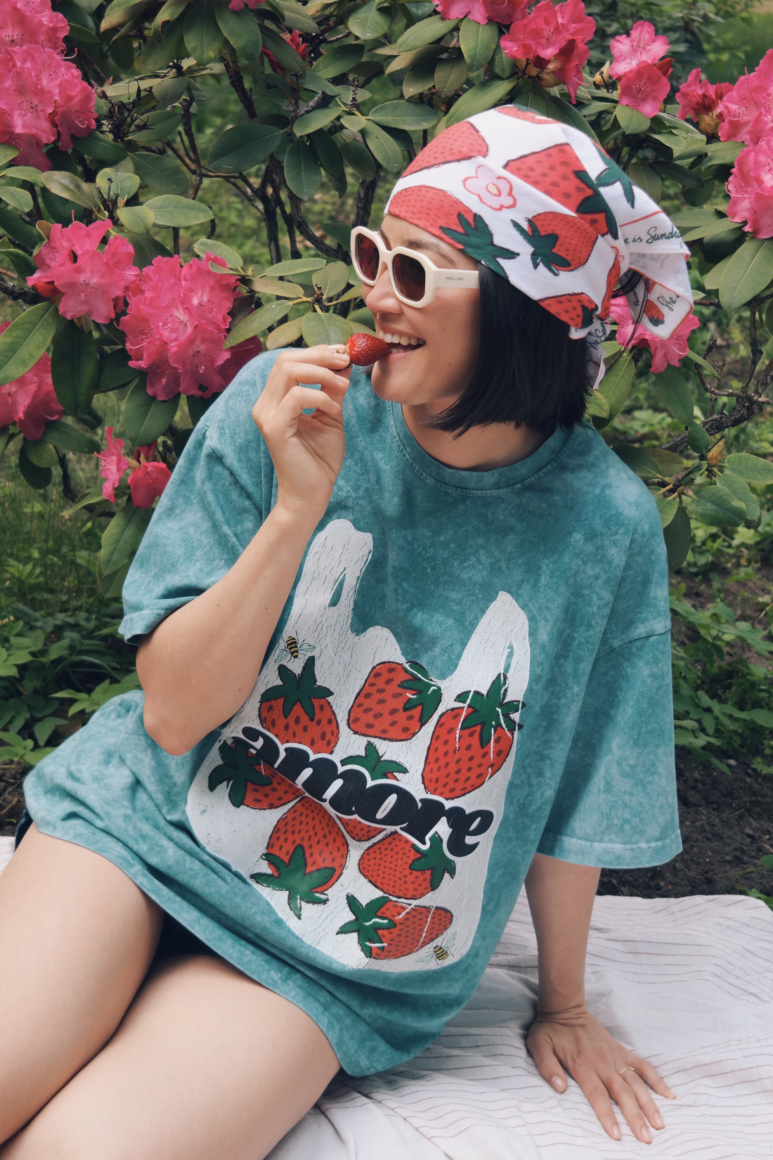 BLUE V-NECK FELICITA T-SHIRT