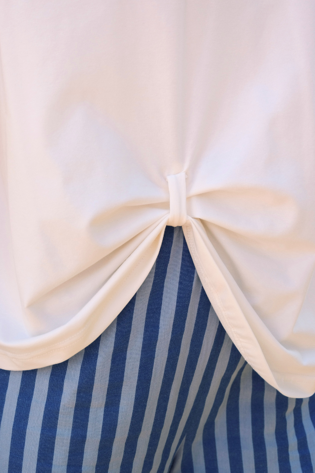 T-SHIRT BIANCO ŚMIETANKOWY