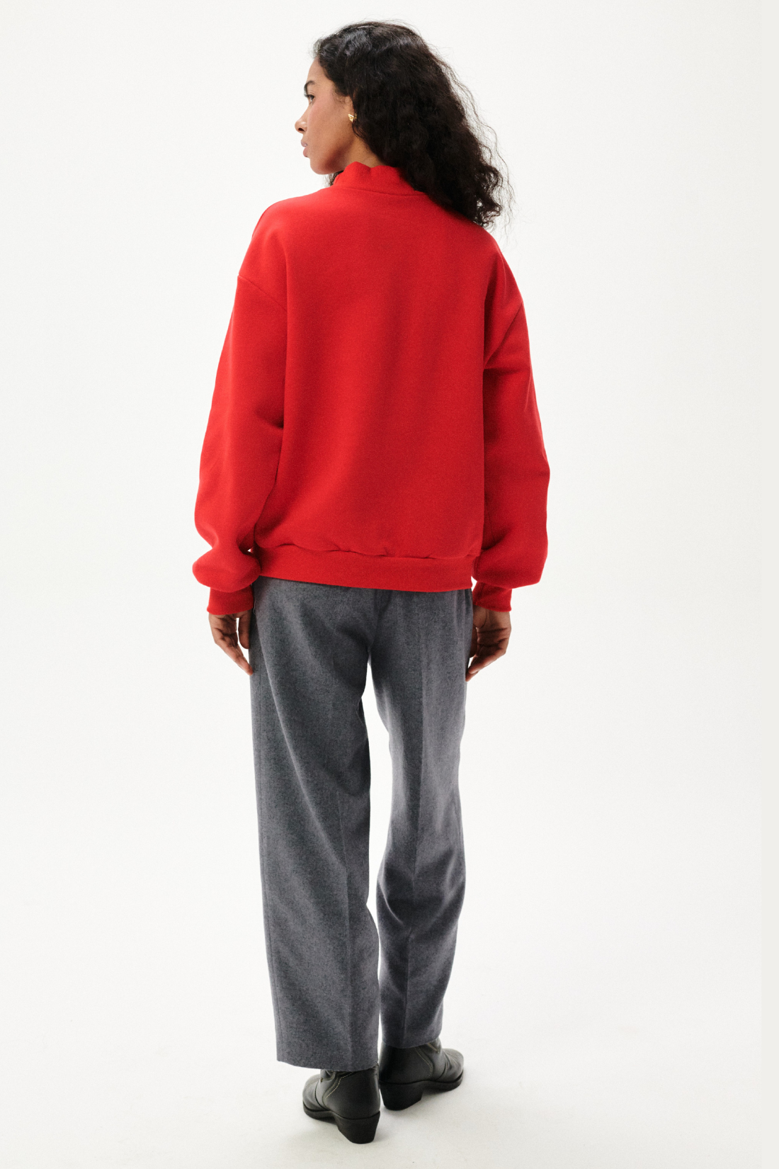SUNDAY QUEEN RED SWEATSHIRT