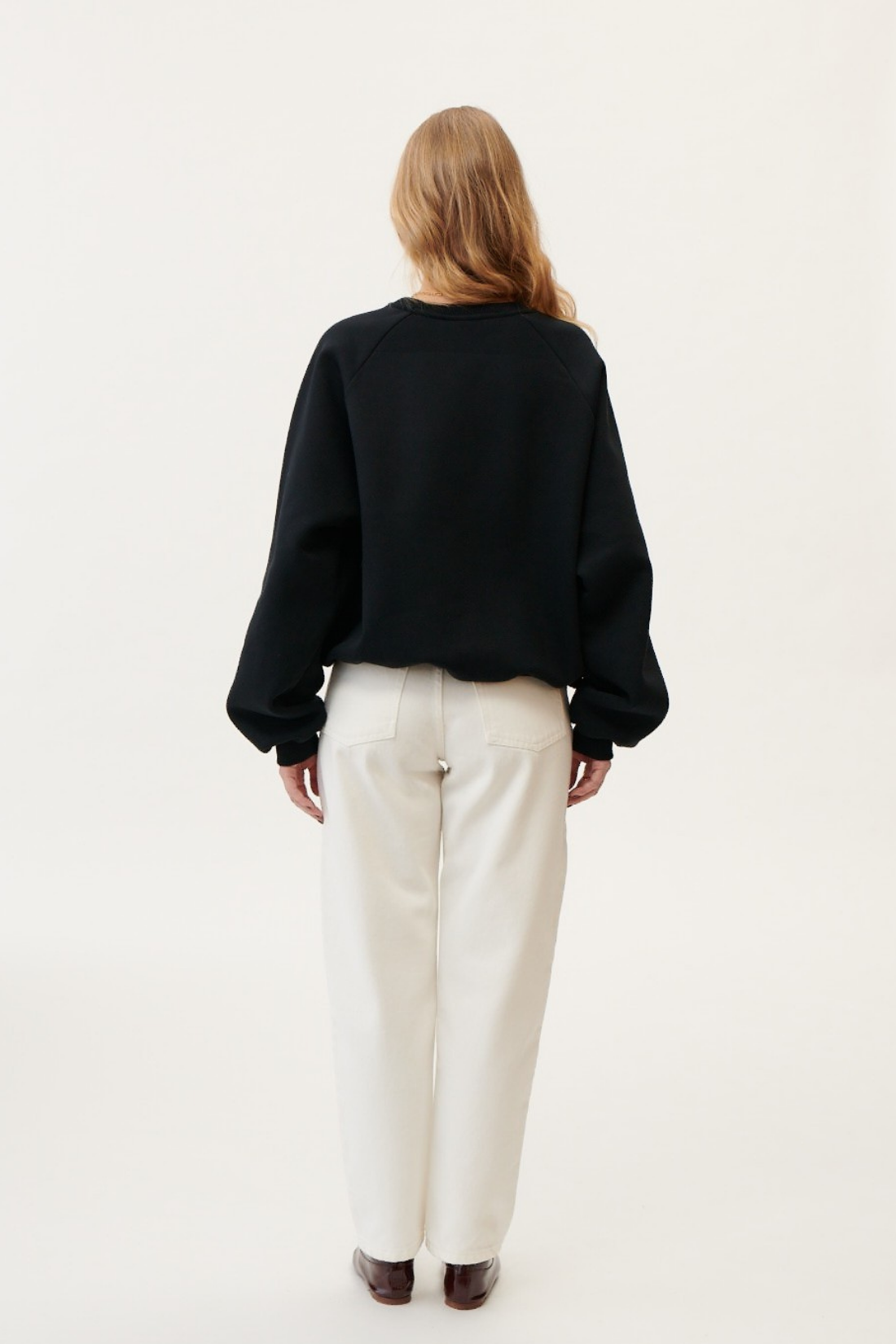 ROMANTIC BLACK SWEATSHIRT