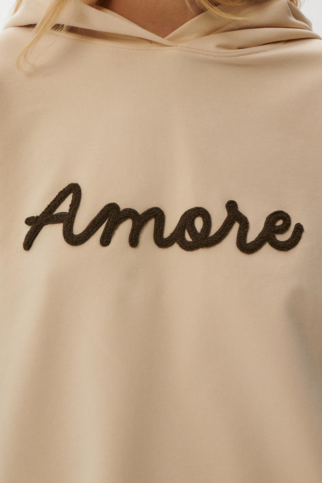 AMORE BISCUIT SWEATSHIRT