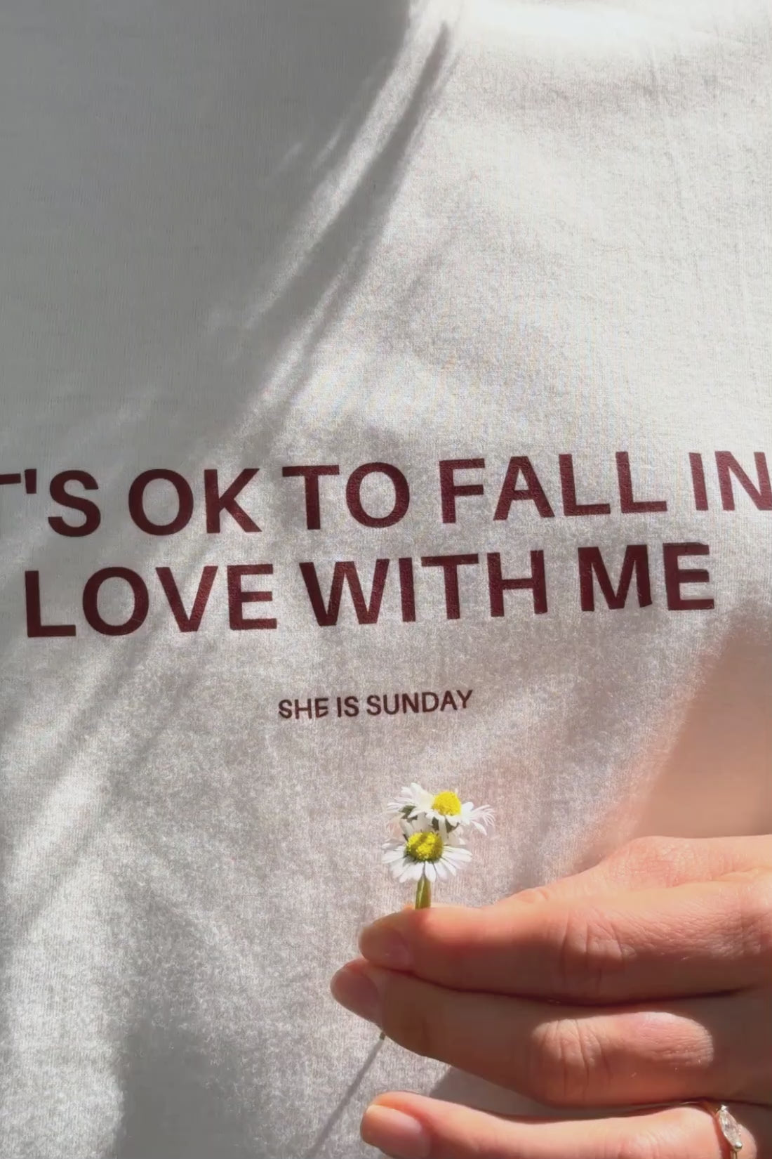 T-SHIRT FALL IN LOVE ŚMIETANKOWY
