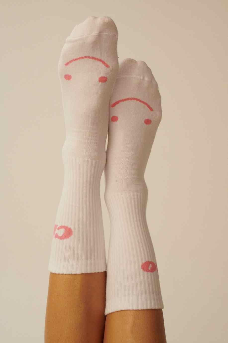 SOCKS HELLO EVERYONE PINK